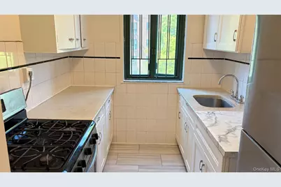 1560 Unionport Road #3G, Bronx, NY 10462 - Photo 13