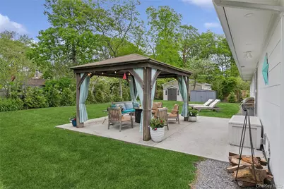89 Woodlawn Avenue, East Moriches, NY 11940 - Photo 25