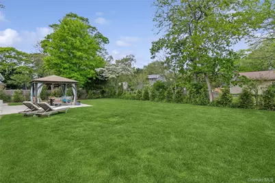 89 Woodlawn Avenue, East Moriches, NY 11940 - Photo 23