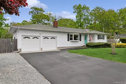 89 Woodlawn Avenue, East Moriches, NY 11940 - Photo 27