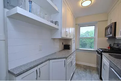 235 Garth Road #A5B, Scarsdale, NY 10583 - Photo 9