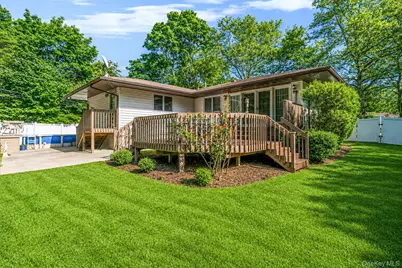 37 Coe Place, Huntington Station, NY 11746 - Photo 3