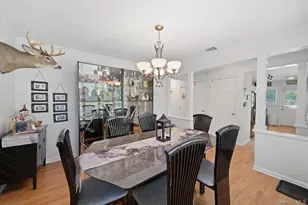 37 Coe Pl, Huntington Station, NY 11746 - Photo 9
