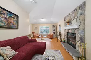37 Coe Pl, Huntington Station, NY 11746 - Photo 15