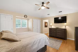 37 Coe Pl, Huntington Station, NY 11746 - Photo 25