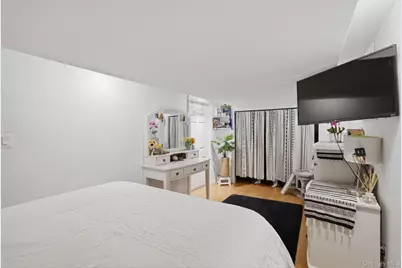 37 Coe Place, Huntington Station, NY 11746 - Photo 33