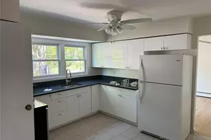 8587 Washington St, East Islip, NY 11730 - Photo 5