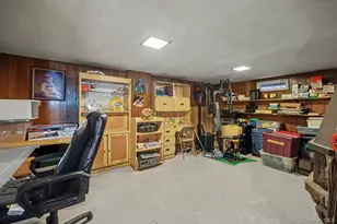 83 Whitman Rd, Yonkers, NY 10710 - Photo 23