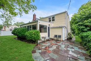 46 Patton Blvd, New Hyde Park, NY 11040 - Photo 15