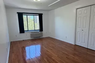 87-12 175th St, Jamaica, NY 11432 - Photo 9