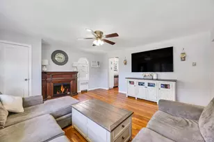 83 East End Ave, Hicksville, NY 11801 - Photo 9