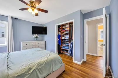 83 E End Avenue, Hicksville, NY 11801 - Photo 13