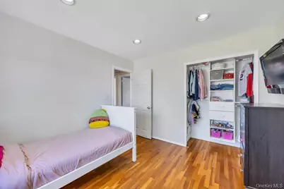 83 E End Avenue, Hicksville, NY 11801 - Photo 15