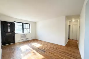 67-22 136th St, Flushing, NY 11367 - Photo 5