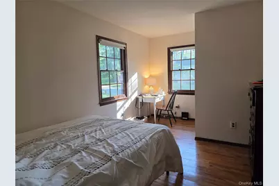 13 Linda Lane E, Riverhead, NY 11901 - Photo 19