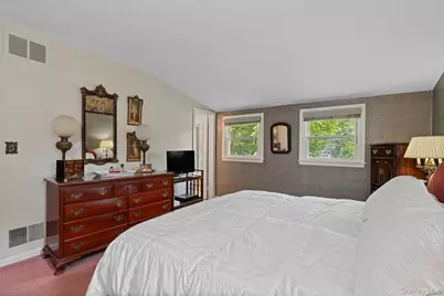 11 Maplemoor Lane, White Plains, NY 10605 - Photo 15
