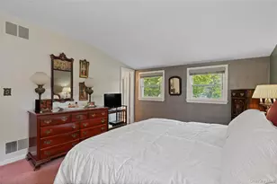 11 Maplemoor Ln, White Plains, NY 10605 - Photo 15
