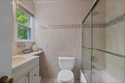 11 Maplemoor Lane, White Plains, NY 10605 - Photo 21