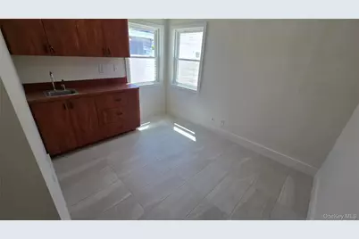 724 E Park Avenue, Long Beach, NY 11561 - Photo 9