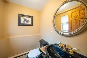 15 Jackie Dr, Westbury, NY 11590 - Photo 15