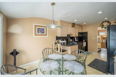 15 Jackie Drive, Westbury, NY 11590 - Photo 5