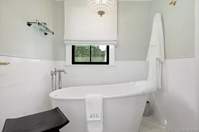 96 10th Street, Garden City, NY 11530 - Photo 31