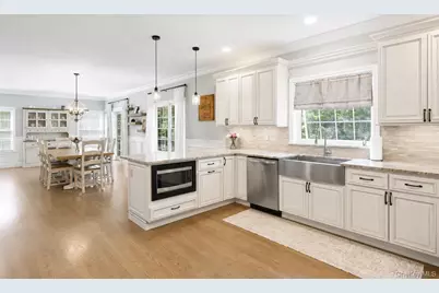 82 Blydenburgh Road, Centereach, NY 11720 - Photo 5