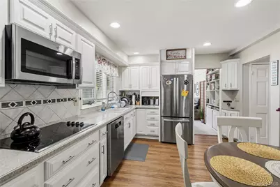 107 Clinton Avenue, Port Jefferson Station, NY 11776 - Photo 7