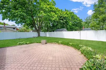 107 Clinton Avenue, Port Jefferson Station, NY 11776 - Photo 35