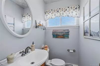 107 Clinton Avenue, Port Jefferson Station, NY 11776 - Photo 27