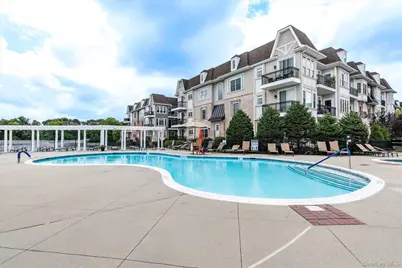 236 Roosevelt Way, Westbury, NY 11590 - Photo 19