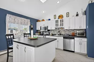 2862 Island Channel Rd, Seaford, NY 11783 - Photo 13