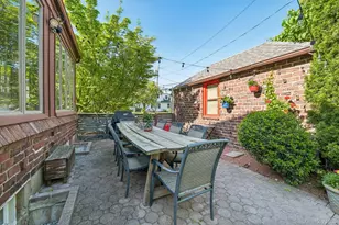 60 Croyden Rd, Mineola, NY 11501 - Photo 31