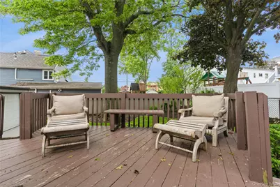 2772 Riverside Avenue, Merrick, NY 11566 - Photo 25