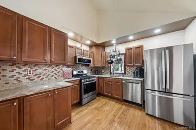 118 Hewitt Street, Lake Peekskill, NY 10537 - Photo 13