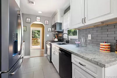 46 Argyle Street, Lake Peekskill, NY 10537 - Photo 9