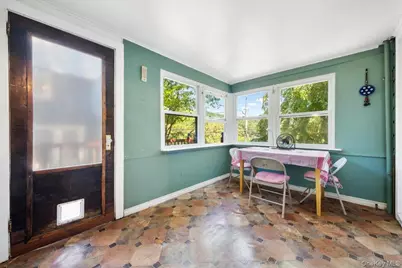 184 Lake Drive, Lake Peekskill, NY 10537 - Photo 15