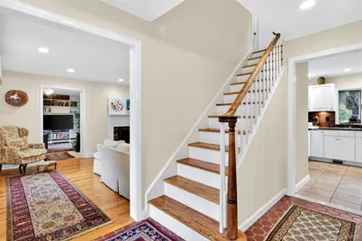 34 Wildwood Lane, East Hills, NY 11577 - Photo 3