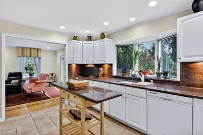 34 Wildwood Lane, East Hills, NY 11577 - Photo 9