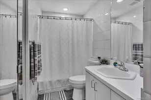 170 W 9th St, Deer Park, NY 11729 - Photo 13