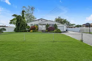 170 W 9th St, Deer Park, NY 11729 - Photo 3