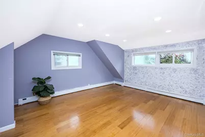 201 Sprucewood Drive, Levittown, NY 11756 - Photo 27