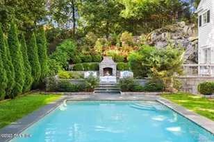 26 Round Hill Rd, Greenwich, CT 06830 - Photo 3