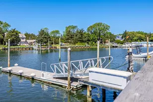 81 Beach Rd, Aquebogue, NY 11901 - Photo 3