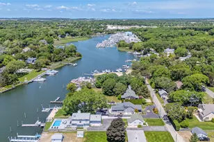 81 Beach Rd, Aquebogue, NY 11901 - Photo 41