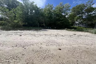 81 Beach Rd, Aquebogue, NY 11901 - Photo 47