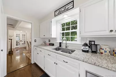 10 Tanyard Lane, Huntington, NY 11743 - Photo 25