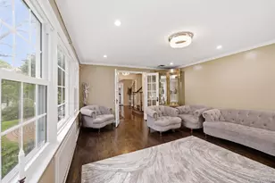 10 Tanyard Ln, Huntington, NY 11743 - Photo 19