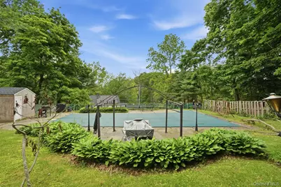 10 Tanyard Lane, Huntington, NY 11743 - Photo 11