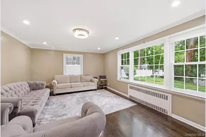 10 Tanyard Lane, Huntington, NY 11743 - Photo 17